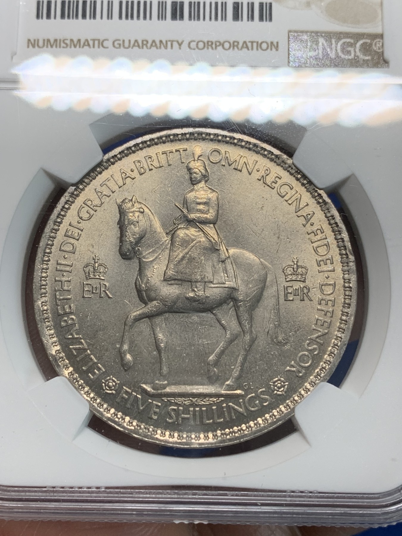 《竞宝斋》第240场-周日，周一 年终尾场 (全场包邮) NGC-MS64 英国1953年伊丽莎白二世纪念克朗币 登基纪念首枚女皇克朗纪念币 彩色包浆 转光好 造型精美