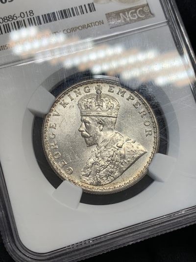 《竞宝斋》第239场-周日，周一 年终拍场 (全场包邮) NGC MS63 原光印度1920C加尔各答厂乔治五世1卢比银币