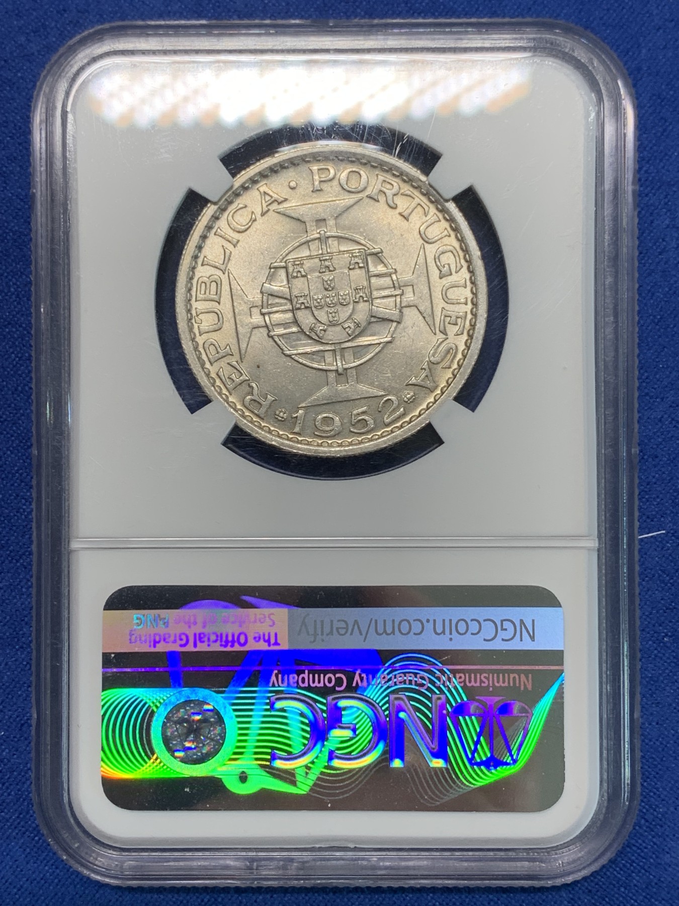 《竞宝斋》第240场-周日，周一 年终尾场 (全场包邮) NGC-MS63 中国澳门 1952年5元银币 葡属殖民风情 上海严评 性价比高
