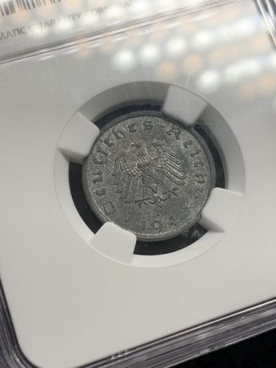 《竞宝斋》第239场-周日，周一 年终拍场 (全场包邮) NGC MS62 1948年德国占领期间10芬尼锌币，俗称“拔毛鹰”，少见品种
