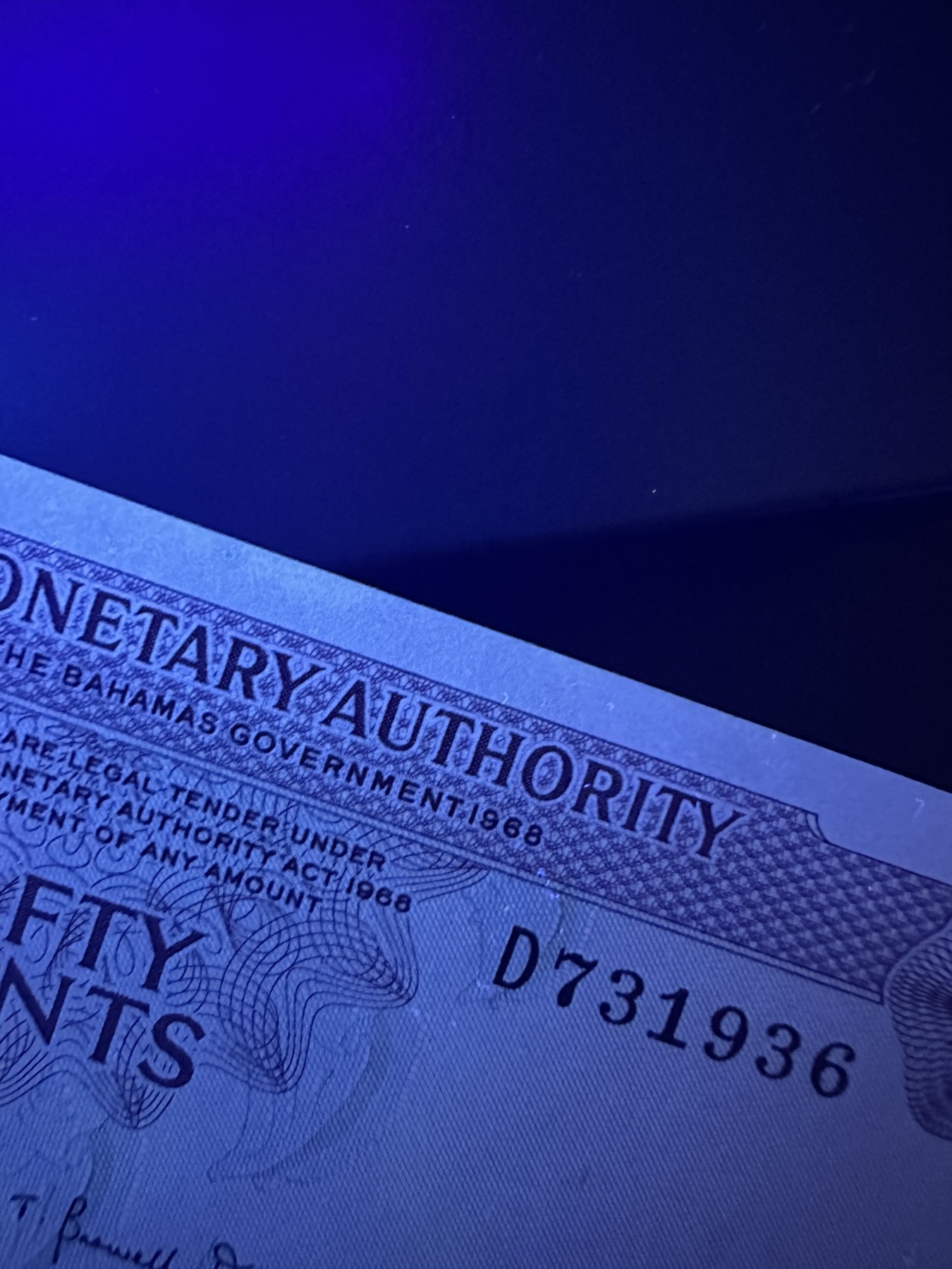 《外钞收藏家》第三百三十六期 1968年巴哈马1/2刀 全新 不绝