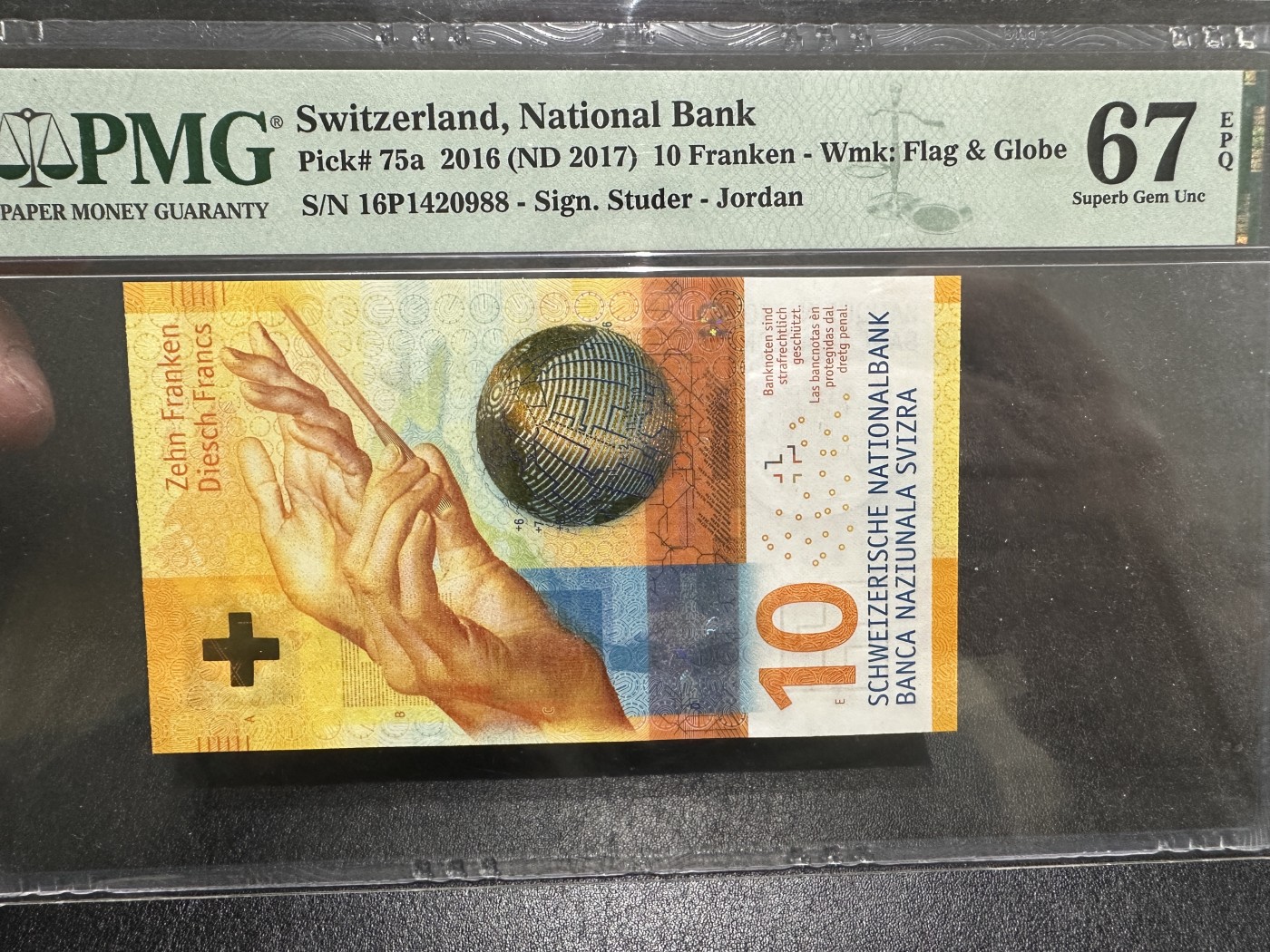 《外钞收藏家》第三百三十六期 2016年瑞士手版10法郎 PMG67 尾988
