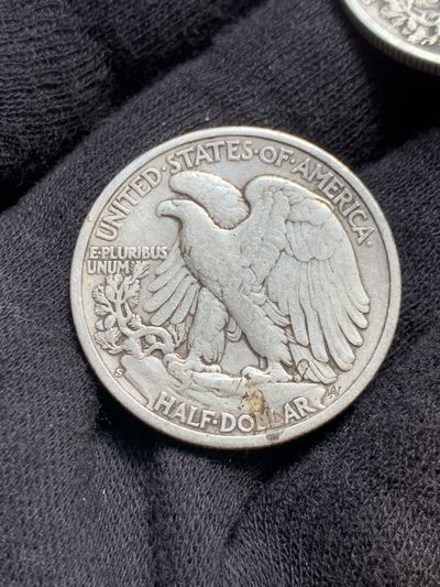 《竞宝斋》第239场-周日，周一 年终拍场 (全场包邮) 两枚一组 美国行走女神半美元银币1935年+1942年一对