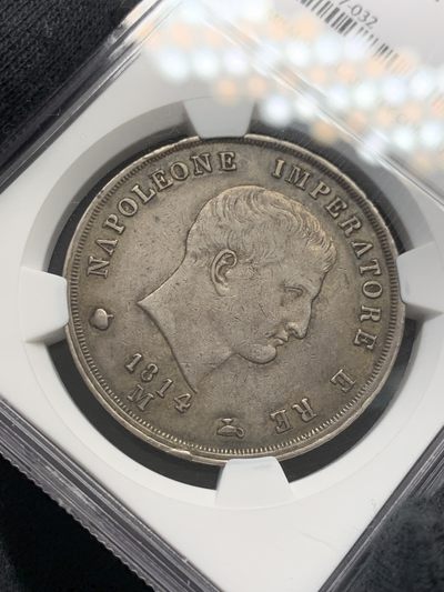 《竞宝斋》第239场-周日，周一 年终拍场 (全场包邮) NGC XF45 1814M法国占领意大利王国拿破仑一世5里拉银币，实物细节很好，深打制发丝盾徽清晰，老黑彩包浆，AU的状态。1814为关门年份，仅有M厂米兰铸造，数量仅10万，为战争期间好品罕见，此年拿破仑战败被流放，很有历史意义。