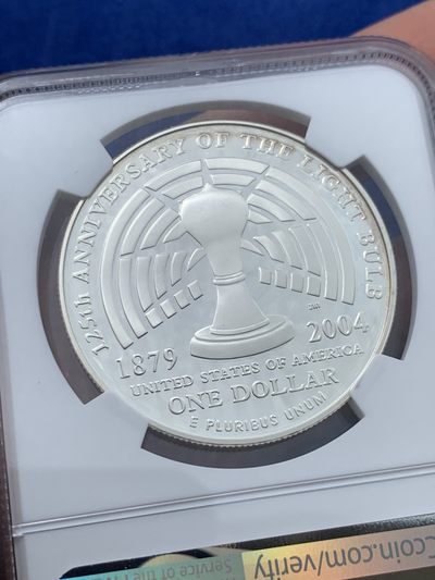 《竞宝斋》第239场-周日，周一 年终拍场 (全场包邮) NGC PF69 美国2004年爱迪生发明电灯125周年精致纪念银币 06年克劳斯最具历史意义币