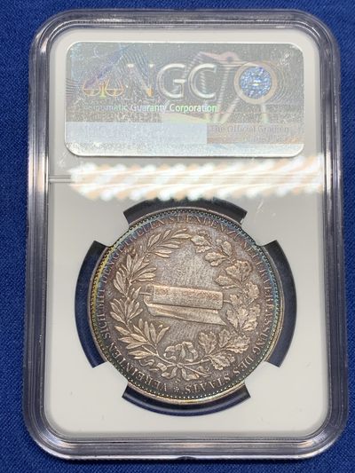 《竞宝斋》第239场-周日，周一 年终拍场 (全场包邮) NGC-MS62 1831S 德意志萨克森邦国新宪法纪念泰勒银币 浓厚黑包浆 背面的宪法卷轴 环五彩转光 美轮美奂 不可错过