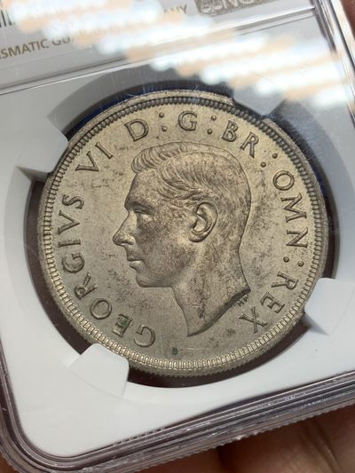 《竞宝斋》第239场-周日，周一 年终拍场 (全场包邮) NGC-MS63 1937年英国乔治六世登基1克朗纪念银币，原汁原味双面淡彩包浆，包浆醇厚，打制精美，状态非常好。