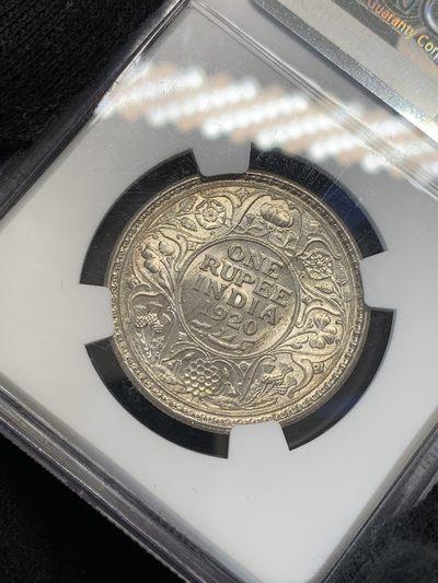《竞宝斋》第239场-周日，周一 年终拍场 (全场包邮) NGC MS63 原光印度1920C加尔各答厂乔治五世1卢比银币