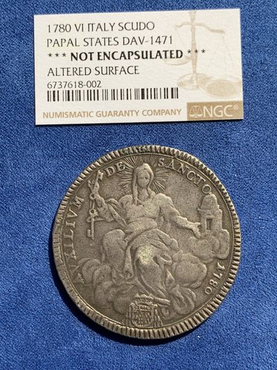 《竞宝斋》第239场-周日，周一 年终拍场 (全场包邮) 意大利教皇国1780年教皇庇护六世scudo大银 细节见图