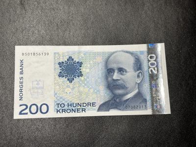 《外钞收藏家》第三百三十六期 - 1994年挪威100克朗 全新UNC