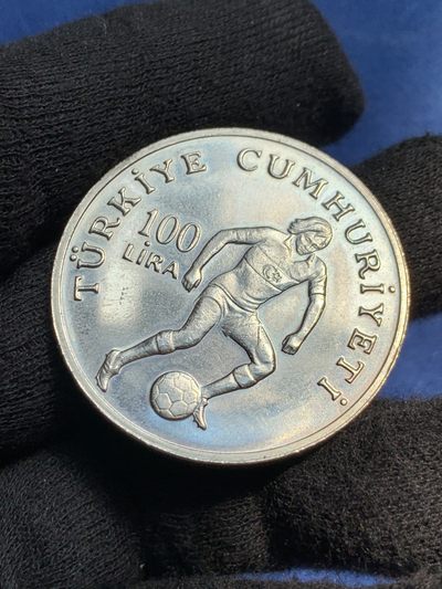 《竞宝斋》第239场-周日，周一 年终拍场 (全场包邮) 1982土耳其100里拉世界杯克朗型纪念镍币