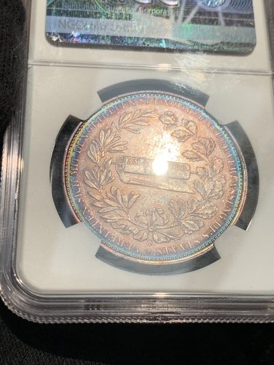 《竞宝斋》第239场-周日，周一 年终拍场 (全场包邮) NGC-MS62 1831S 德意志萨克森邦国新宪法纪念泰勒银币 浓厚黑包浆 背面的宪法卷轴 环五彩转光 美轮美奂 不可错过