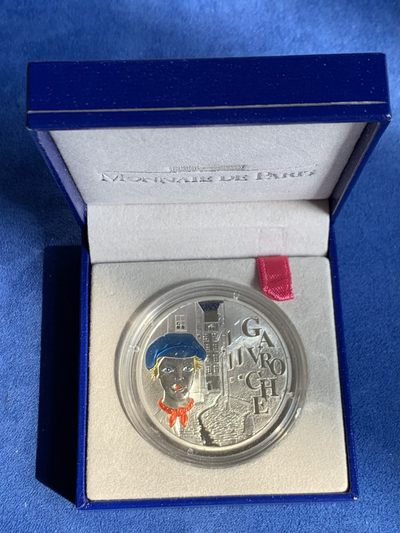 《竞宝斋》第239场-周日，周一 年终拍场 (全场包邮) 法国2002年雨果著名悲惨世界加图什彩色银币 带盒