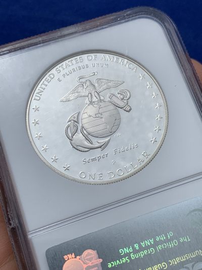 《竞宝斋》第239场-周日，周一 年终拍场 (全场包邮) NGC-PF69UC  美国海军陆战队成立230年纪念精制1美元银币。