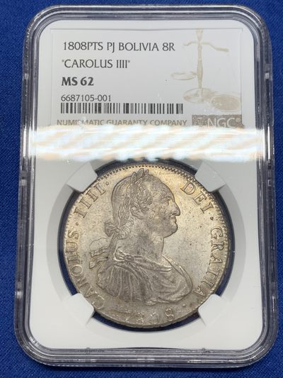 《竞宝斋》第239场-周日，周一 年终拍场 (全场包邮) NGC-MS62 玻利维亚 1808年 卡洛斯四世 8里亚尔银币 灰色五彩包浆 压力十足 底板PL感 状态非常好