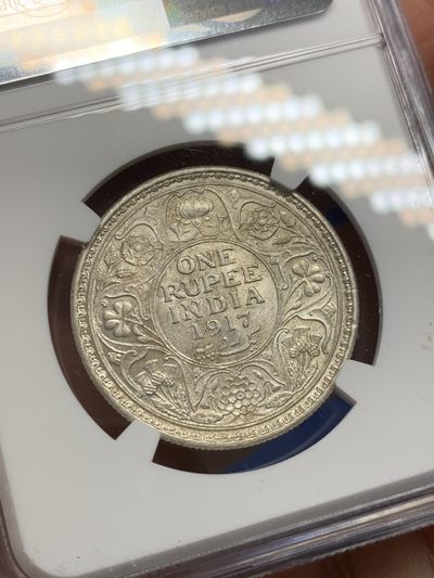 《竞宝斋》第239场-周日，周一 年终拍场 (全场包邮) NGC MS62 英属印度 1917年 C版 乔五 1卢比银币