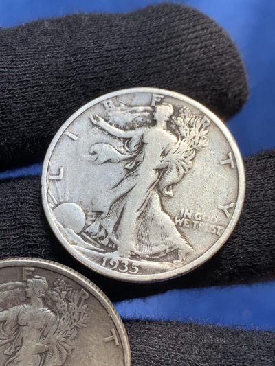 《竞宝斋》第239场-周日，周一 年终拍场 (全场包邮) 两枚一组 美国行走女神半美元银币1935年+1942年一对