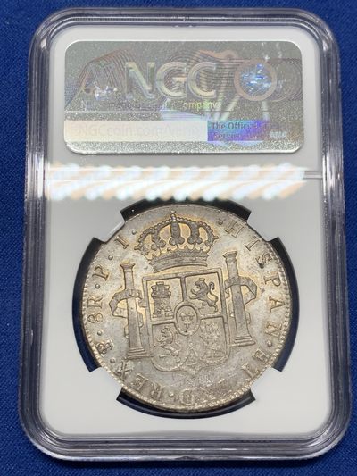 《竞宝斋》第239场-周日，周一 年终拍场 (全场包邮) NGC-MS62 玻利维亚 1808年 卡洛斯四世 8里亚尔银币 灰色五彩包浆 压力十足 底板PL感 状态非常好