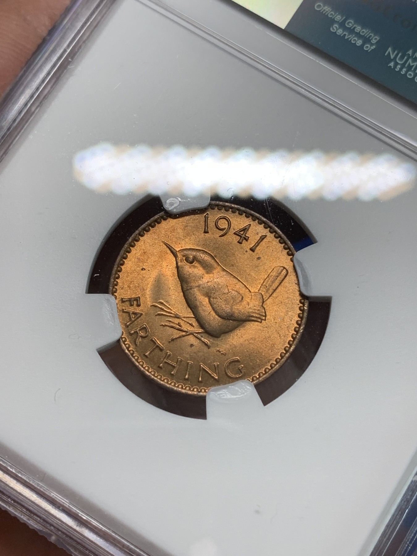 《竞宝斋》第240场-周日，周一 年终尾场 (全场包邮) NGC MS65RB 英国1941年乔六法新铜币，近RD原铜光，小鸟可爱，转光犀利