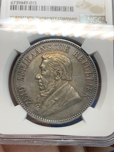 《竞宝斋》第239场-周日，周一 年终拍场 (全场包邮) NGC-AUD 南非名誉名大统领 1892年 首年发行5先令 背面小推车单杆 黑包浆 发行量14000
