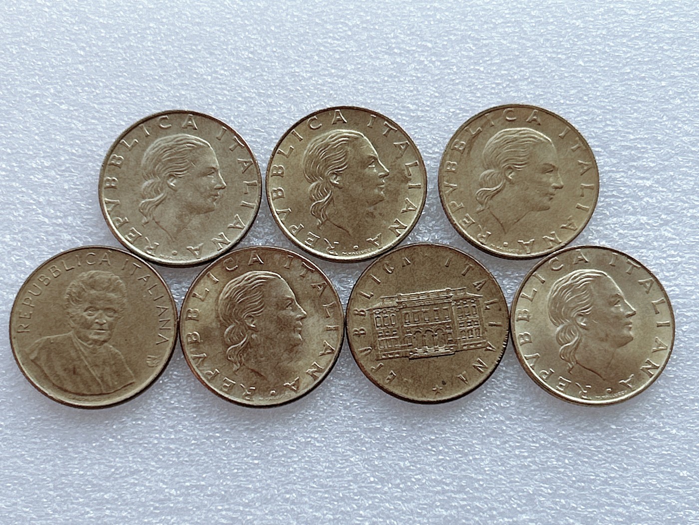 第一海外回流一元起拍收藏 散币专场 第62期 意大利200里拉铜币 一组7枚