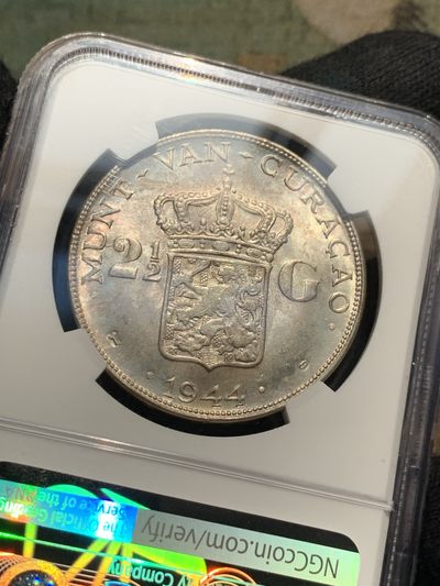 《竞宝斋》第239场-周日，周一 年终拍场 (全场包邮) NGC-MS63 1944-D荷属库拉索2.5盾大银币 原光好品 潜力品种