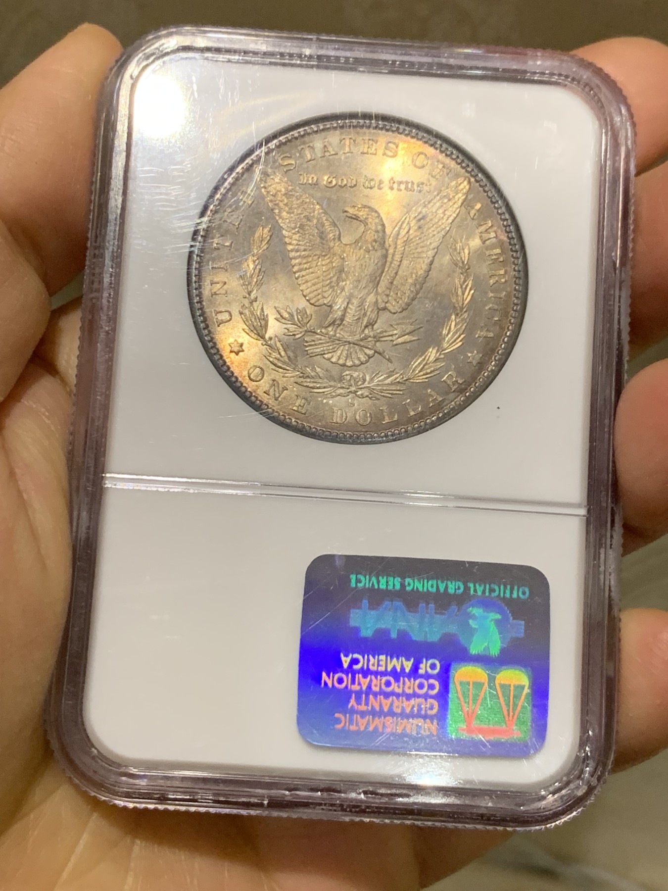 《竞宝斋》第240场-周日，周一 年终尾场 (全场包邮) NGC MS64 美国1880-S摩根银币 双面五彩 底板丝滑 经典老盒