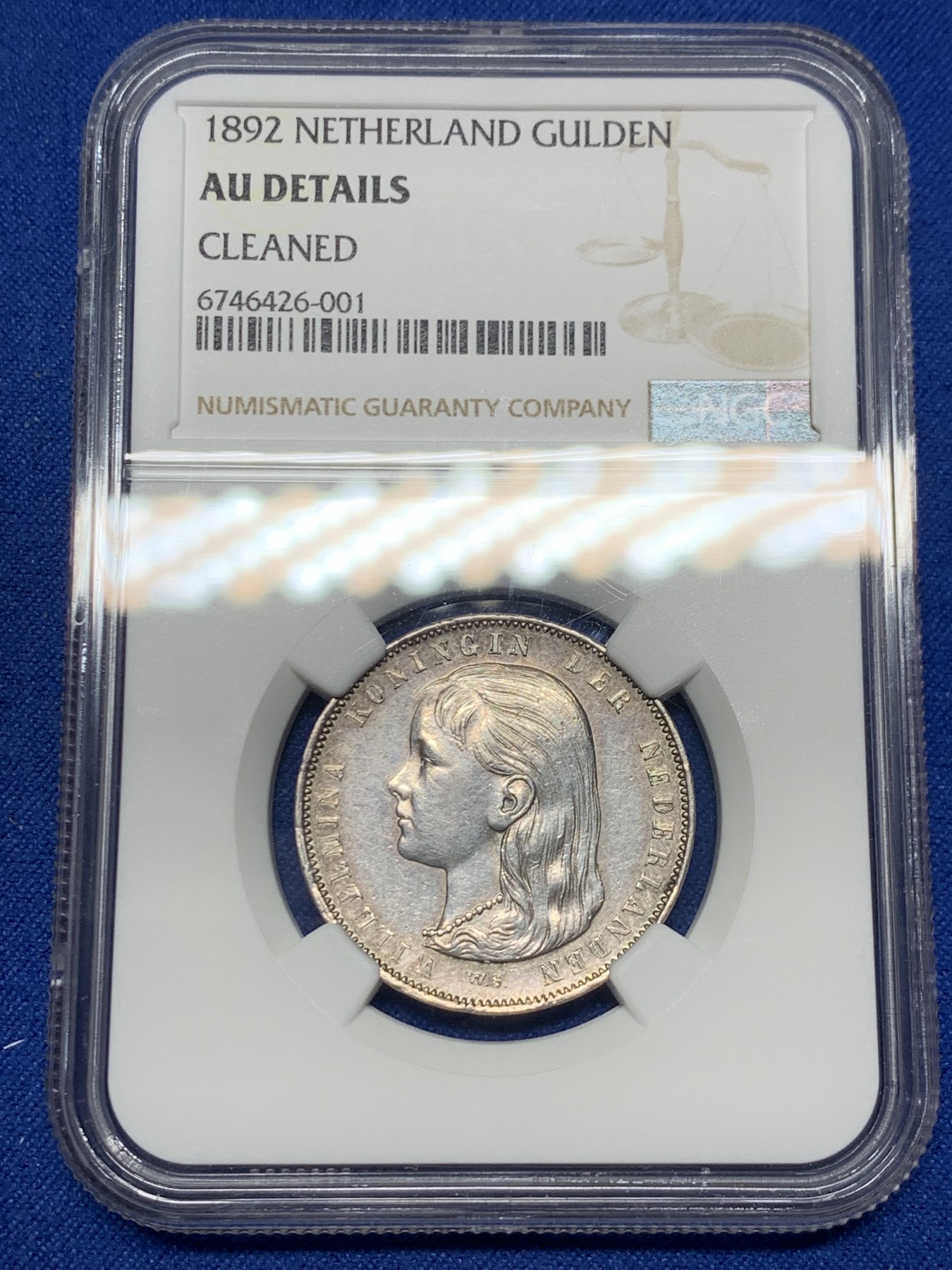 《竞宝斋》第240场-周日，周一 年终尾场 (全场包邮) NGC-AUD 荷兰 1892 威廉敏娜1盾银币 小萝莉 热门品种