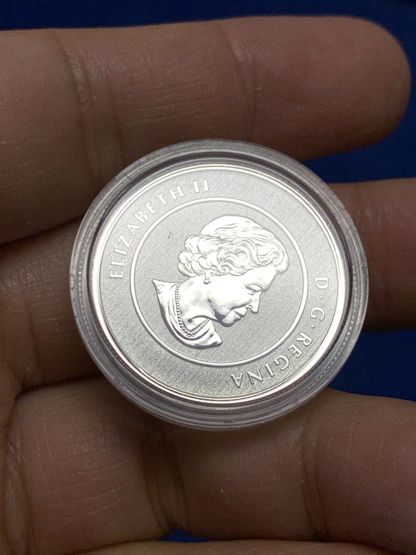 《竞宝斋》第240场-周日，周一 年终尾场 (全场包邮) 加拿大2013年冰球20加元纪念银币 直径27mm 1/4盎司 7.96克 PF银币 含银99.99%