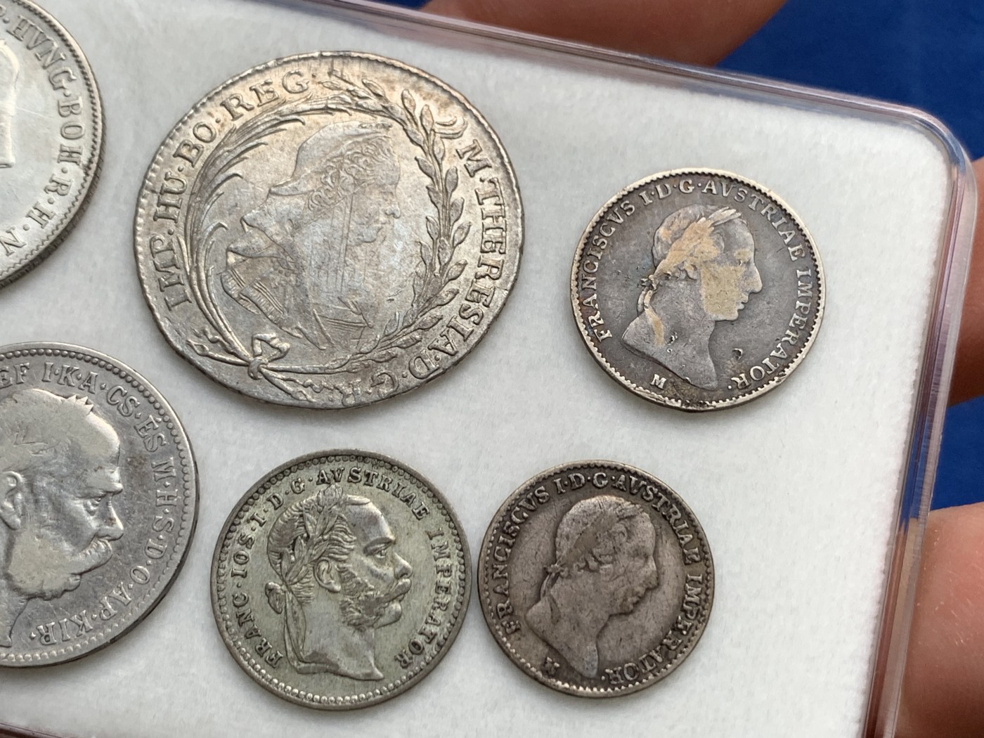 《竞宝斋》第240场-周日，周一 年终尾场 (全场包邮) 6枚一组 神罗、奥匈帝国 银辅币 品相可以 小东西收起来不容易