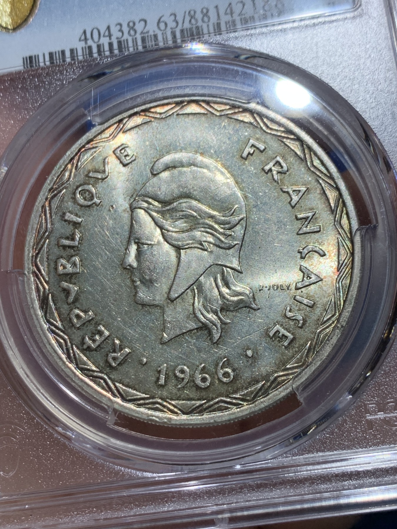 《竞宝斋》第240场-周日，周一 年终尾场 (全场包邮) PCGS金盾 MS63 新赫布底里1966年100法郎银币