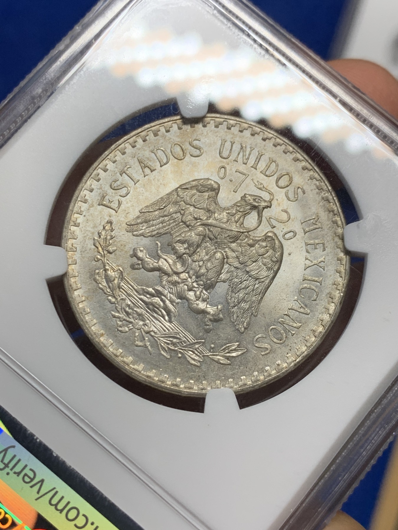 《竞宝斋》第240场-周日，周一 年终尾场 (全场包邮) NGC MS66 墨西哥1943年鹰洋1比索银币 黄油包浆 高分难得 值得入手