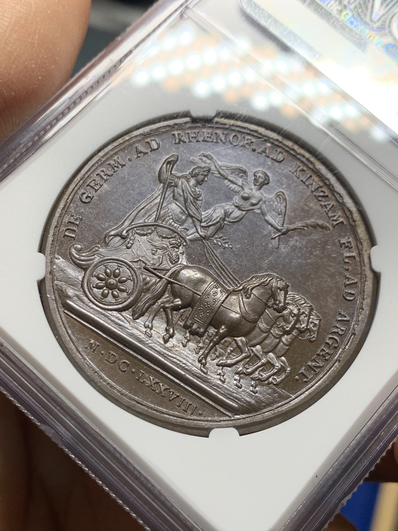 《竞宝斋》第240场-周日，周一 年终尾场 (全场包邮) 唯一冠军分 NGC MS65BN 法国1678年路易十四太阳王莱茵战役纪念大铜章