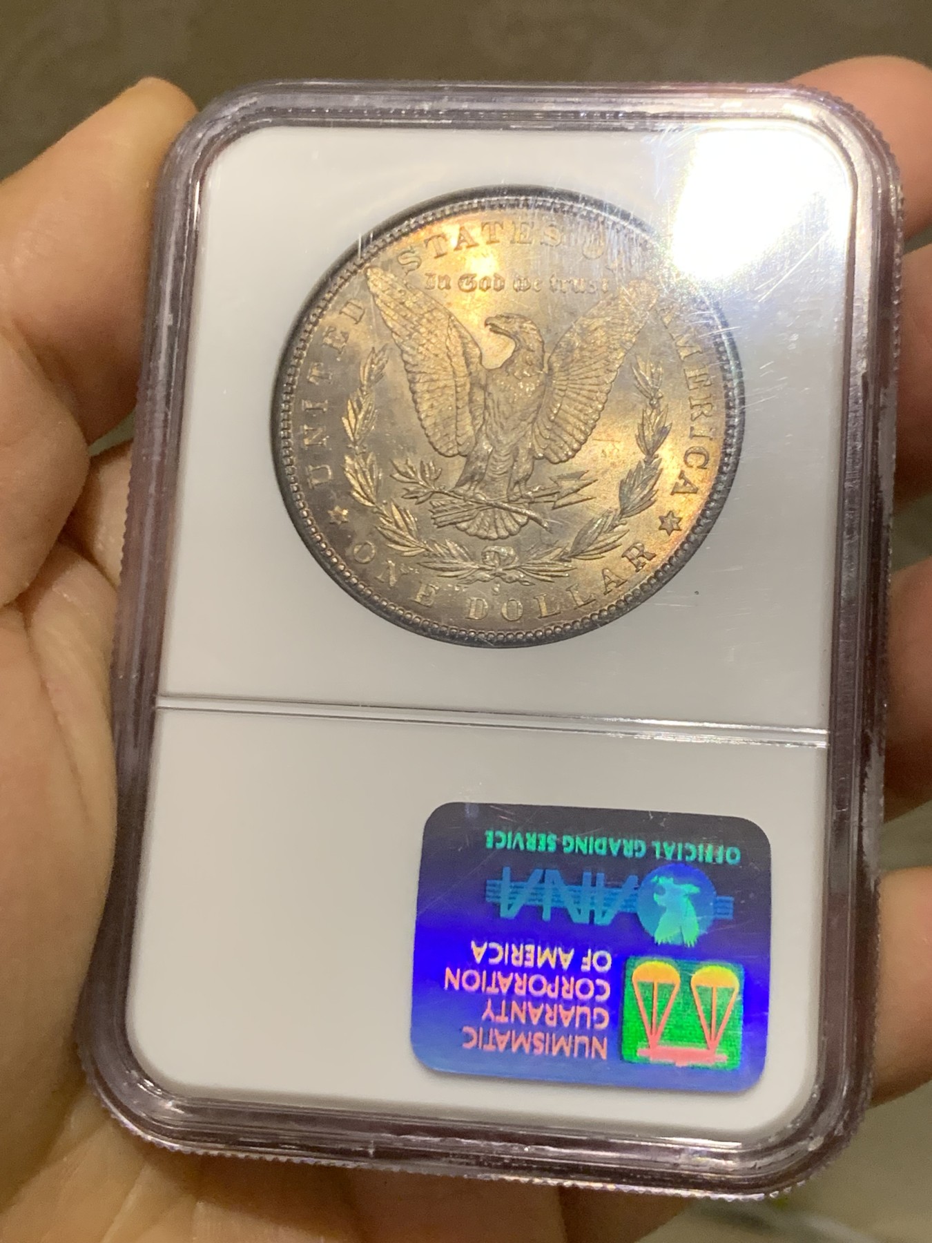 《竞宝斋》第240场-周日，周一 年终尾场 (全场包邮) NGC MS64 美国1880-S摩根银币 双面五彩 底板丝滑 经典老盒