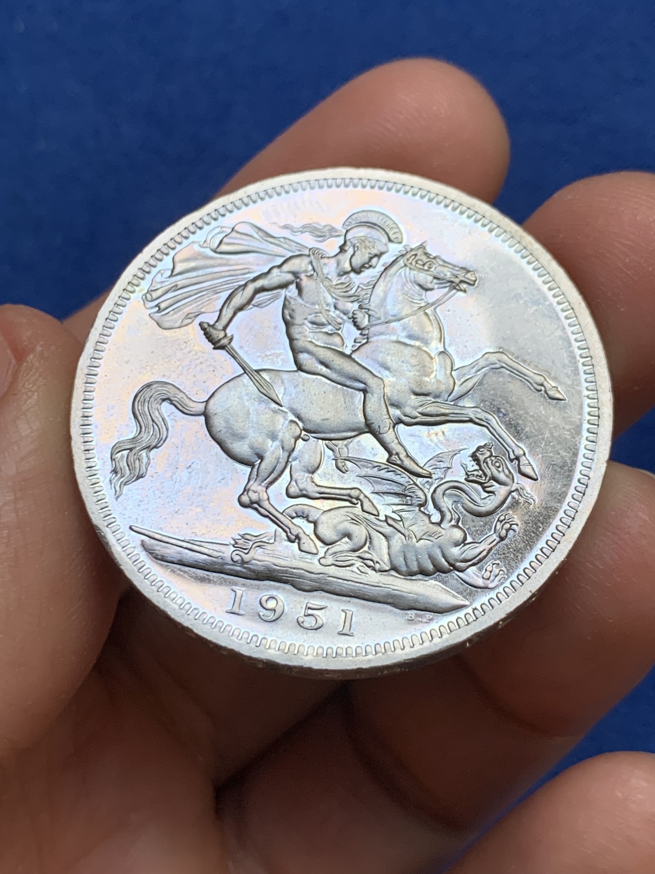 《竞宝斋》第240场-周日，周一 年终尾场 (全场包邮) 英国 最后的 镍马剑 1951 带红盒证书 细节见图