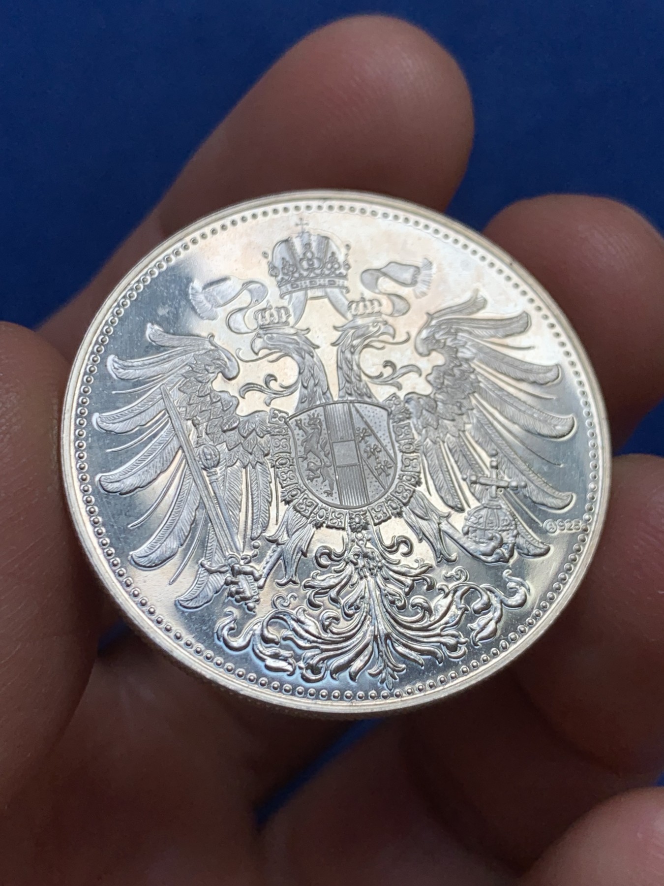 《竞宝斋》第240场-周日，周一 年终尾场 (全场包邮) 奥地利 茜茜公主纪念银章 15.3克 34.1mm