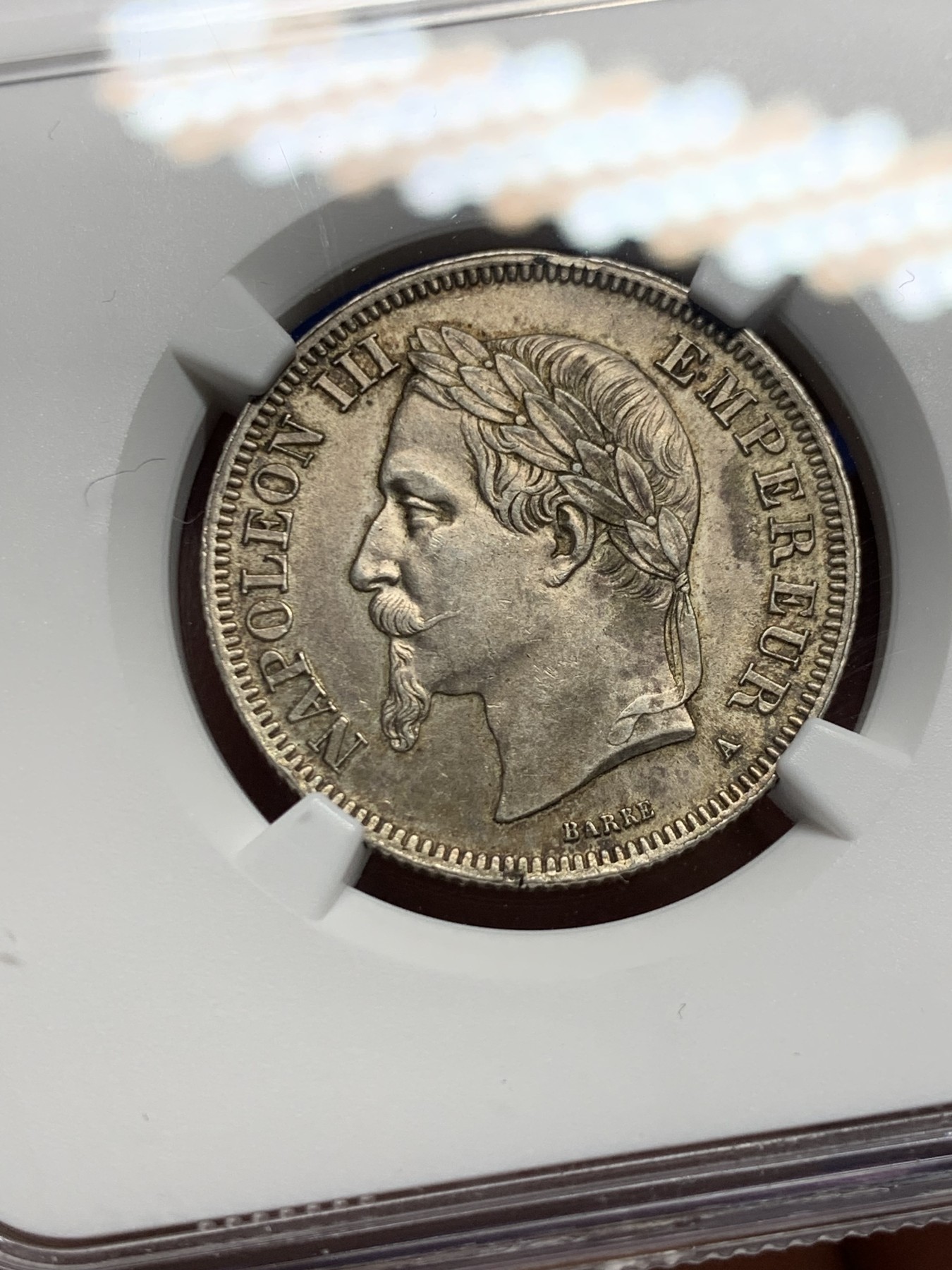 《竞宝斋》第240场-周日，周一 年终尾场 (全场包邮) NGC MS61 1866年A版法国拿破仑三世2法郎银币 少见面值 很难有ms品 比5法郎少很多