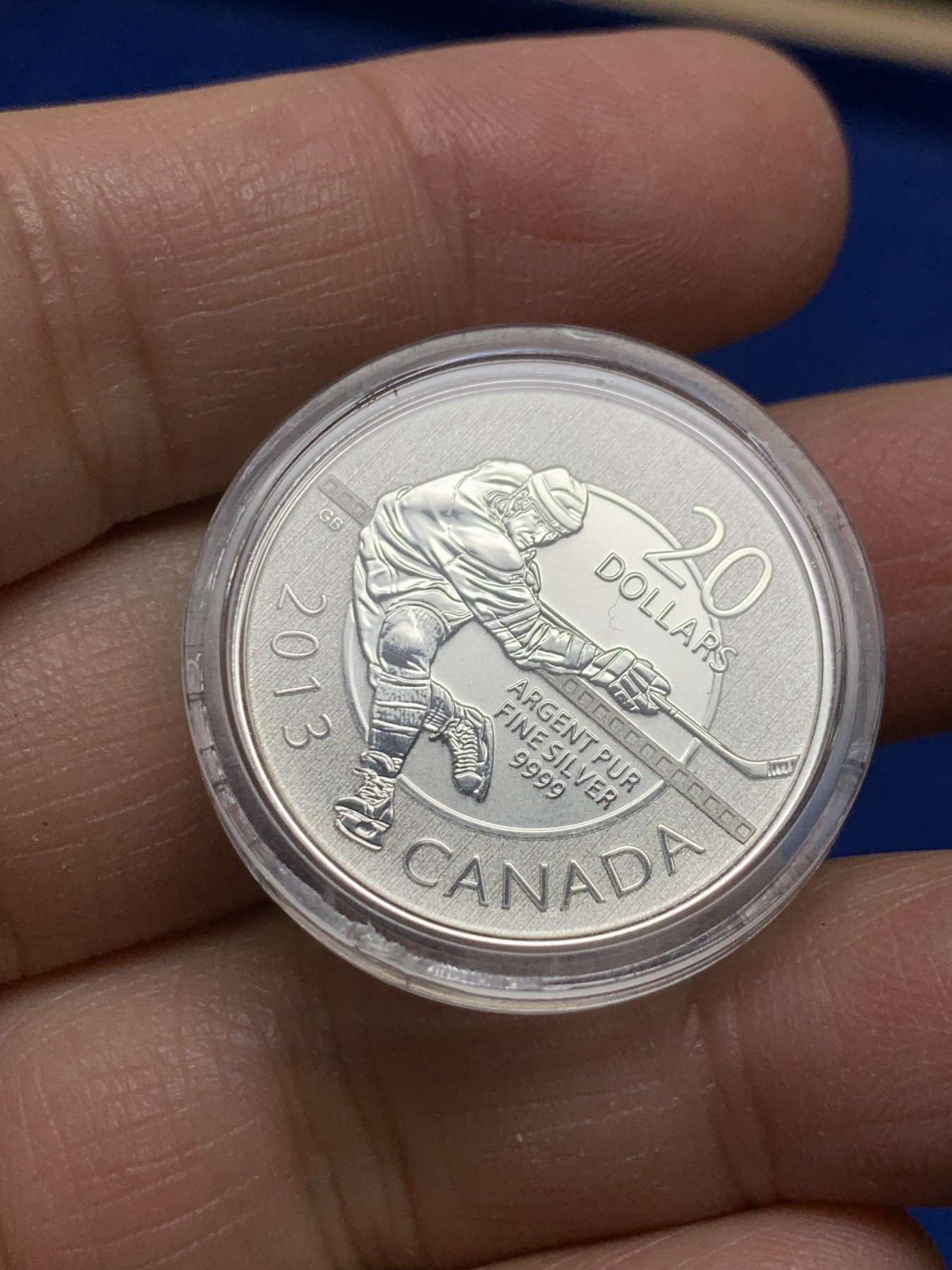 《竞宝斋》第240场-周日，周一 年终尾场 (全场包邮) 加拿大2013年冰球20加元纪念银币 直径27mm 1/4盎司 7.96克 PF银币 含银99.99%