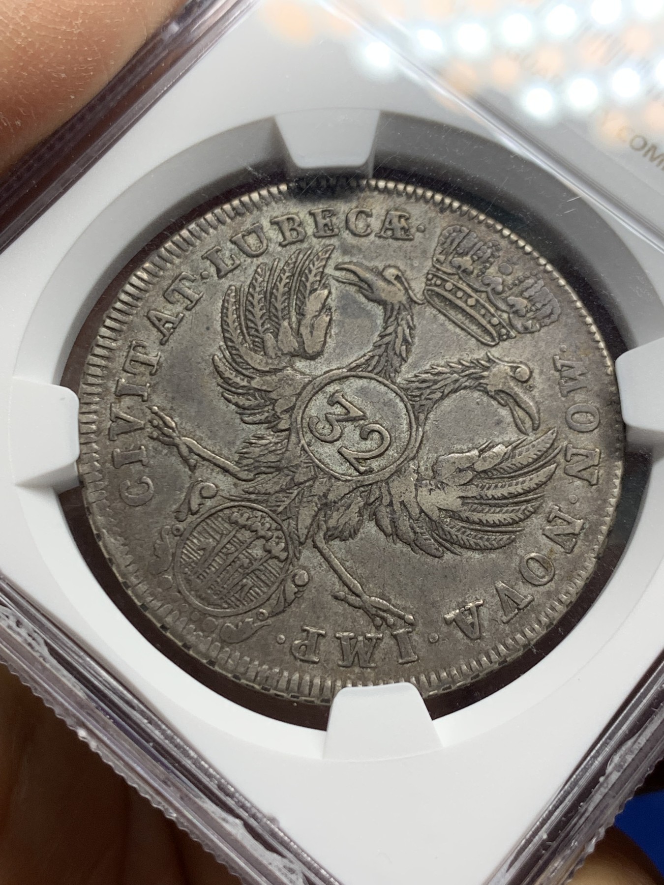 《竞宝斋》第240场-周日，周一 年终尾场 (全场包邮) NGC- XF45 德国 1758 吕贝克32先令银币 原味包浆 打制不错