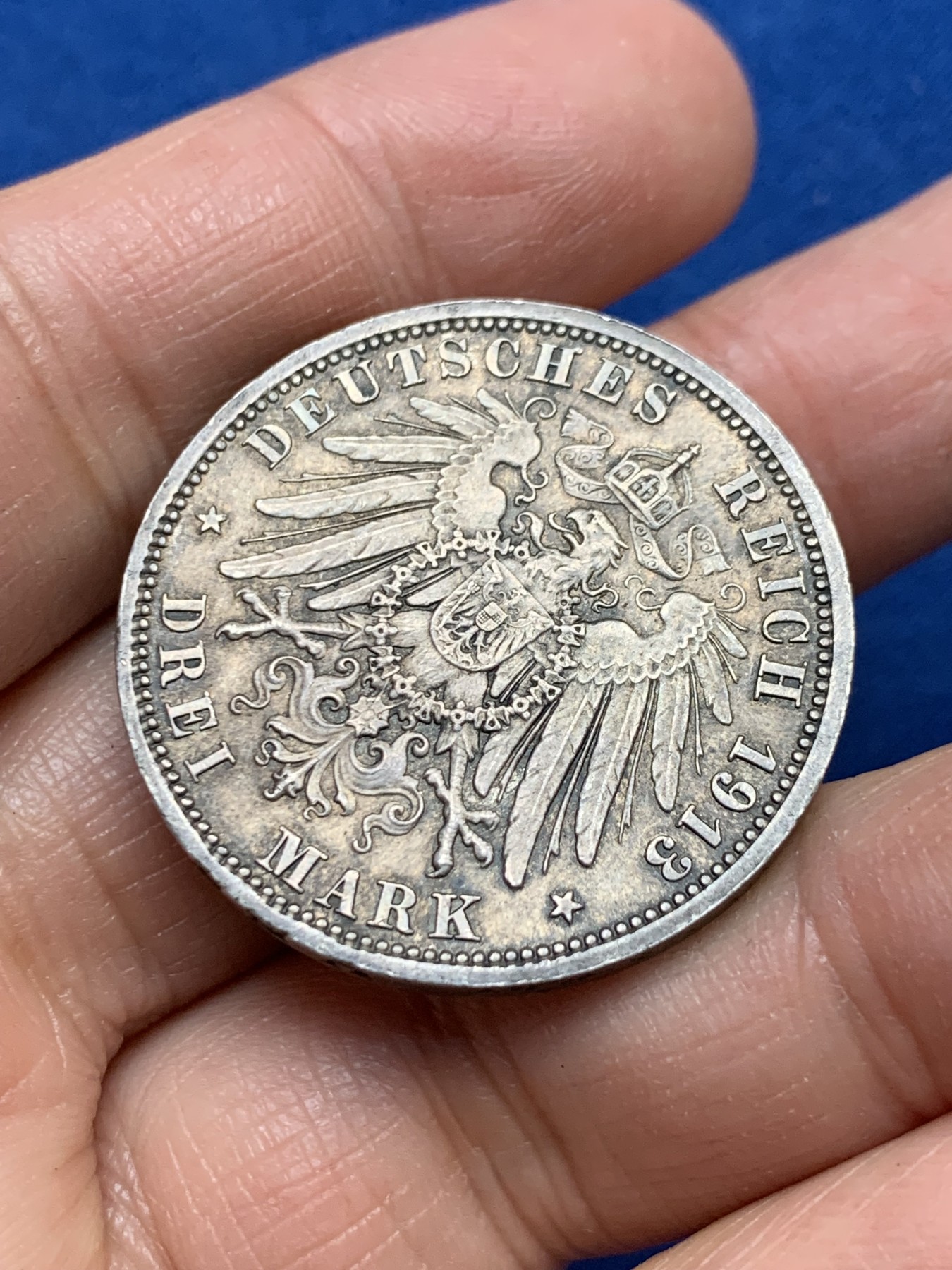 《竞宝斋》第240场-周日，周一 年终尾场 (全场包邮) 德国普鲁士威廉二世戎装花枝3马克银币 原味带底光无磕