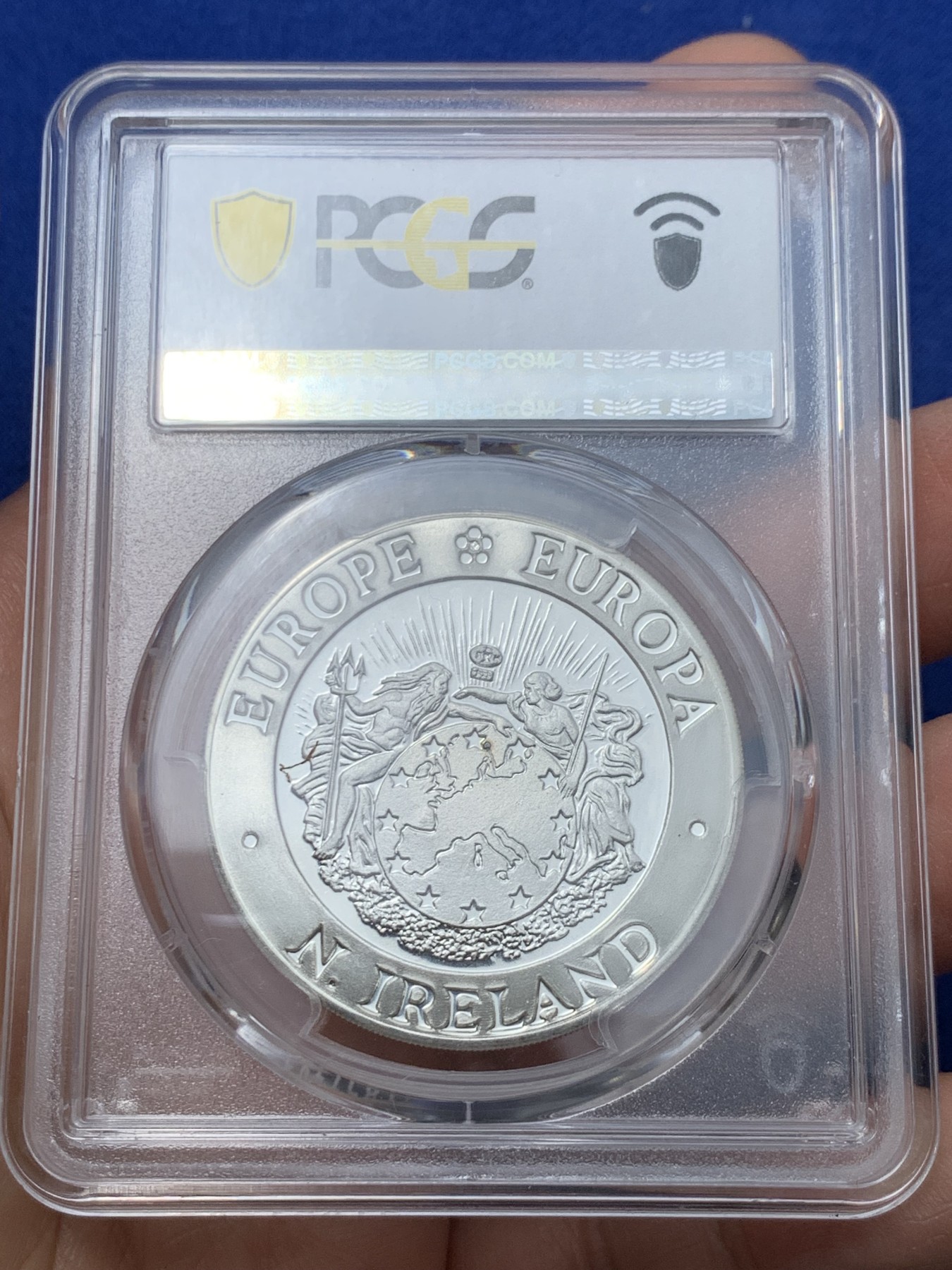 《竞宝斋》第240场-周日，周一 年终尾场 (全场包邮) PCGS金盾 PR68DCAM 北爱尔兰1992年25埃居精制大银币