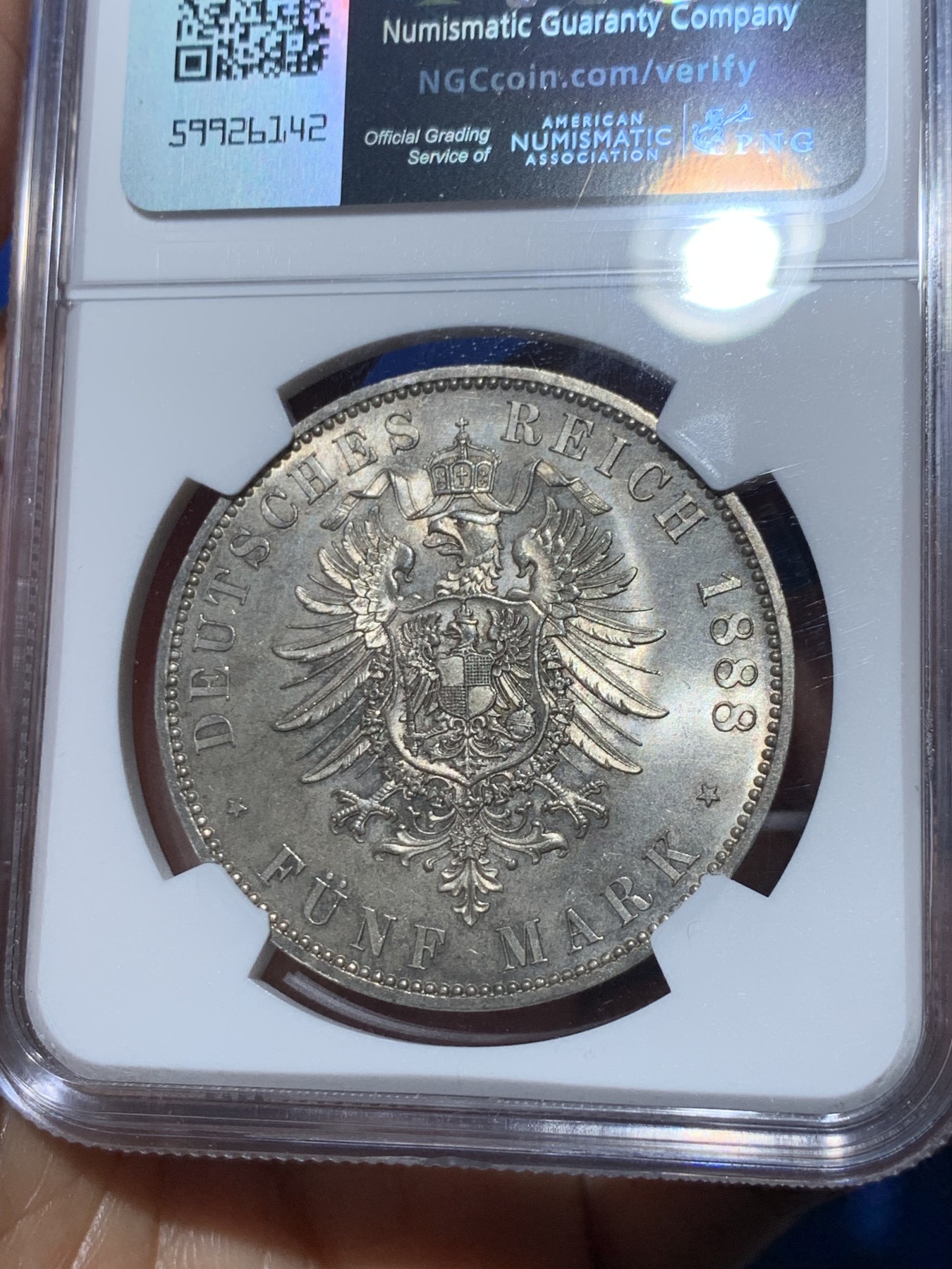 《竞宝斋》第240场-周日，周一 年终尾场 (全场包邮) NGC-MS64 德国 1888 普鲁士腓特烈三世5马克银币 绚丽十字光