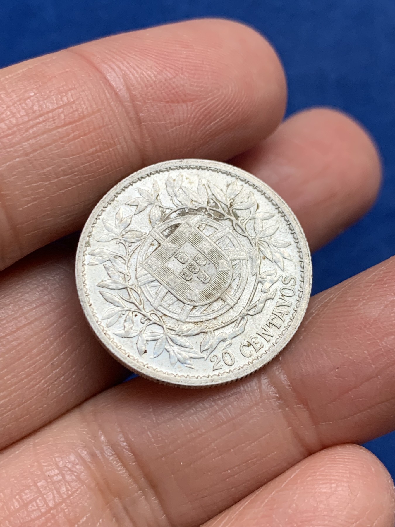 《竞宝斋》第240场-周日，周一 年终尾场 (全场包邮) 葡萄牙1916年自由女神20分银币 该系列最少的一枚 价高