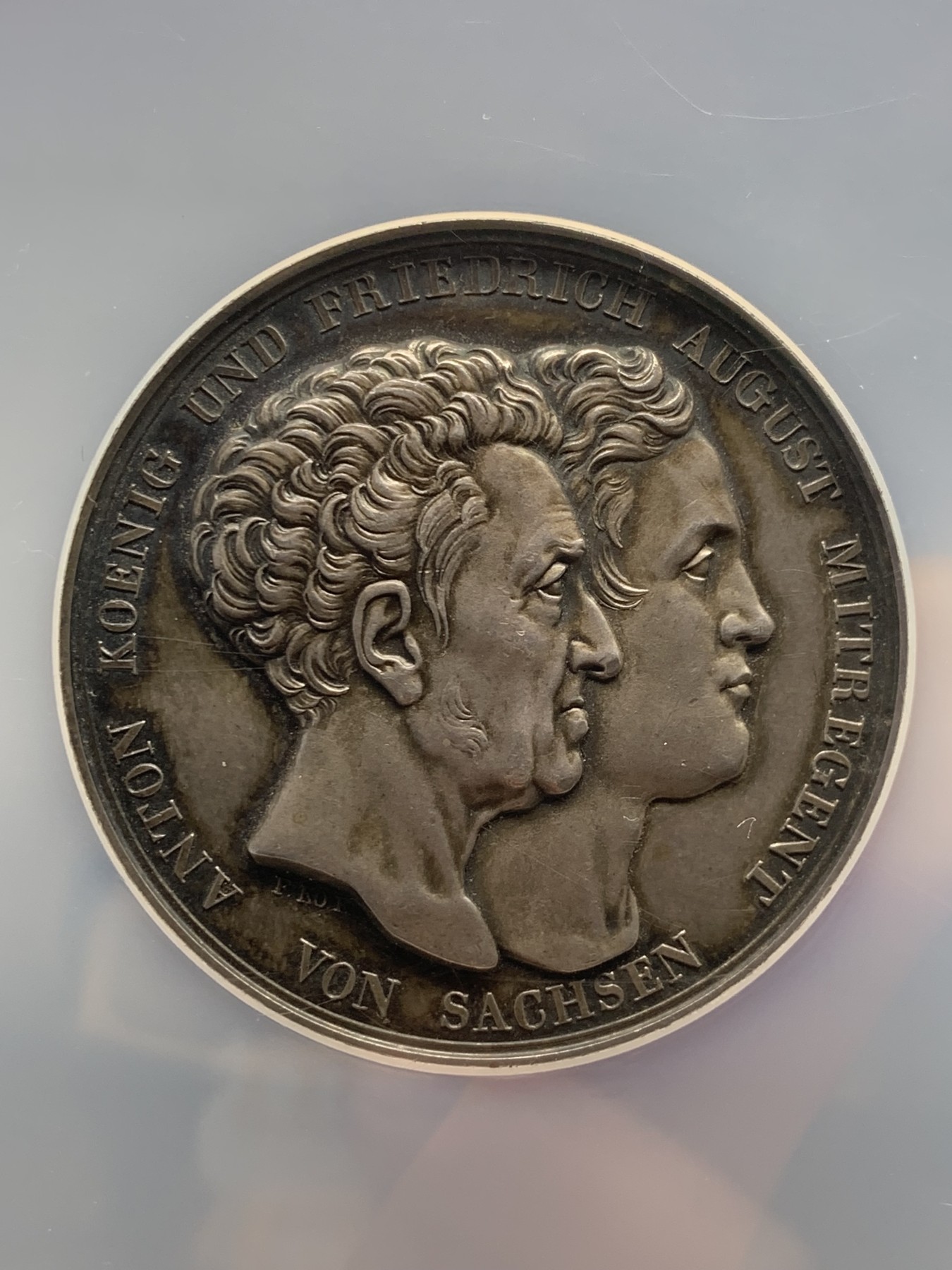 《竞宝斋》第240场-周日，周一 年终尾场 (全场包邮) NGC-MS64 1831 德意志萨克森邦国新宪法纪念大银章 浮雕状态与细节 胜过币不少 大规格大盒封装 此款确实少见