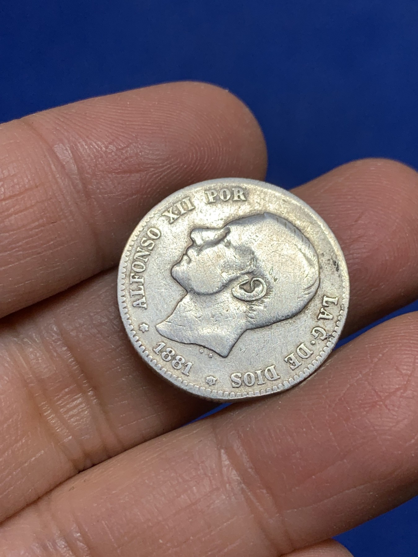 《竞宝斋》第240场-周日，周一 年终尾场 (全场包邮) 西班牙1881年阿方索十二世1皮阿斯特银币 VF 835银