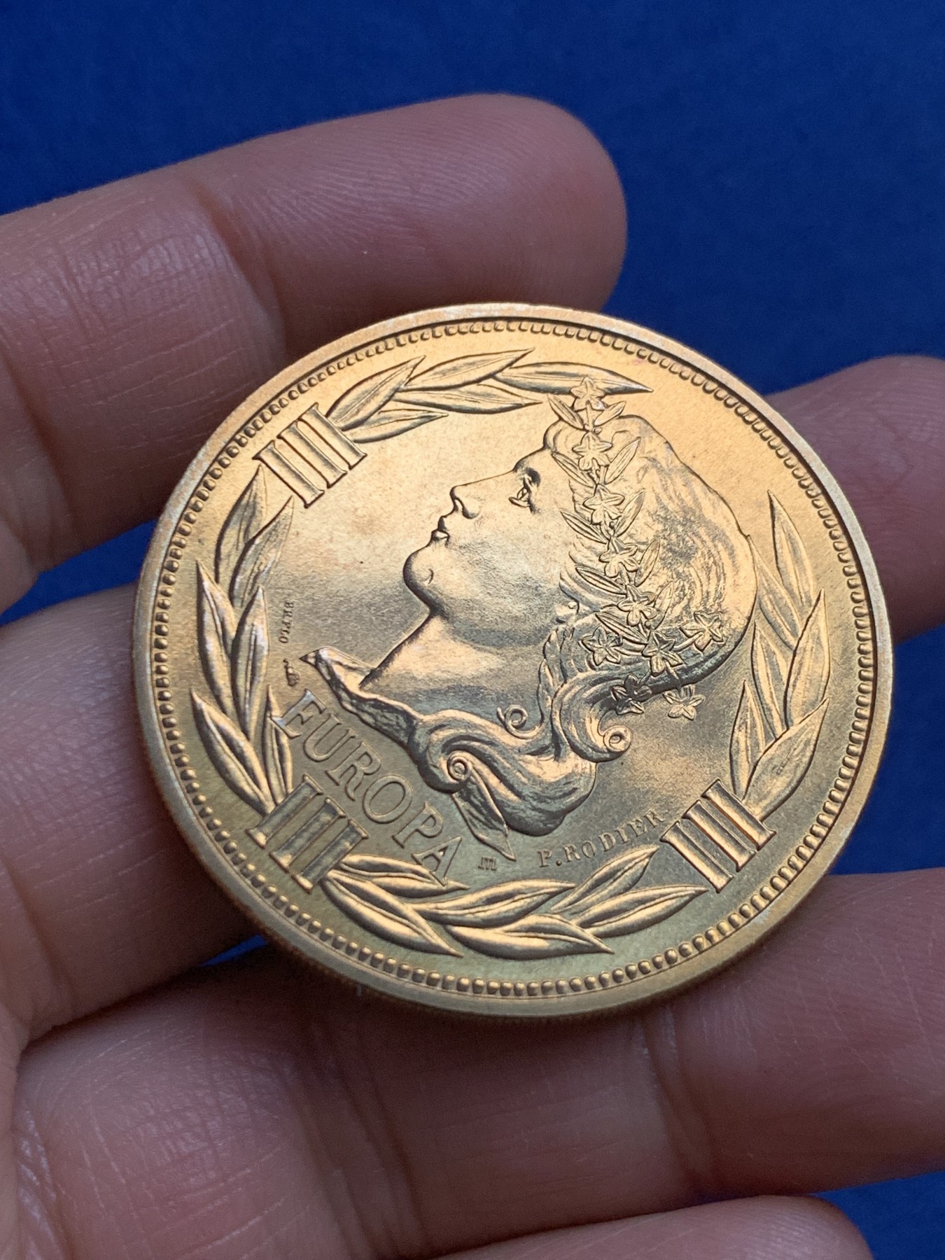 《竞宝斋》第240场-周日，周一 年终尾场 (全场包邮) 法国1986年ECU纪念币 铜或镀金 材质看不清