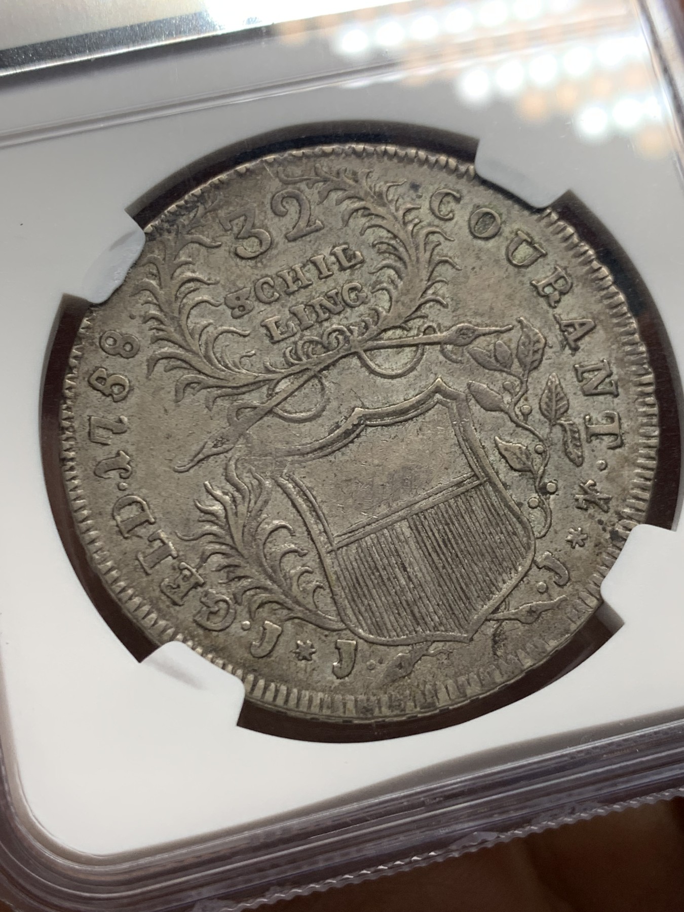 《竞宝斋》第240场-周日，周一 年终尾场 (全场包邮) NGC- XF45 德国 1758 吕贝克32先令银币 原味包浆 打制不错