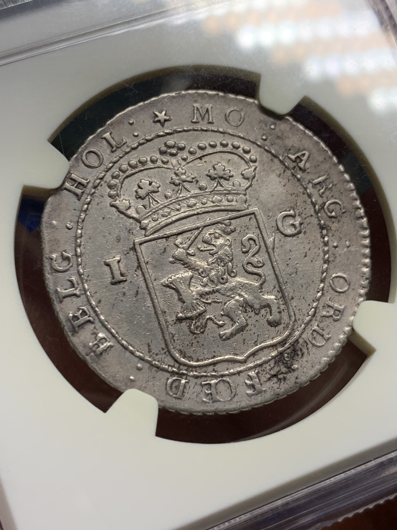 《竞宝斋》第240场-周日，周一 年终尾场 (全场包邮) NGC-AU58 荷属巴达维亚1802年帆船1盾银币，好状态老包浆