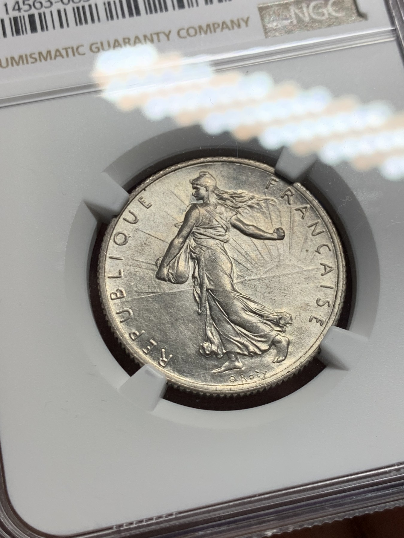 《竞宝斋》第240场-周日，周一 年终尾场 (全场包邮) NGC-MS61 法国1917年播种女神2法郎银币