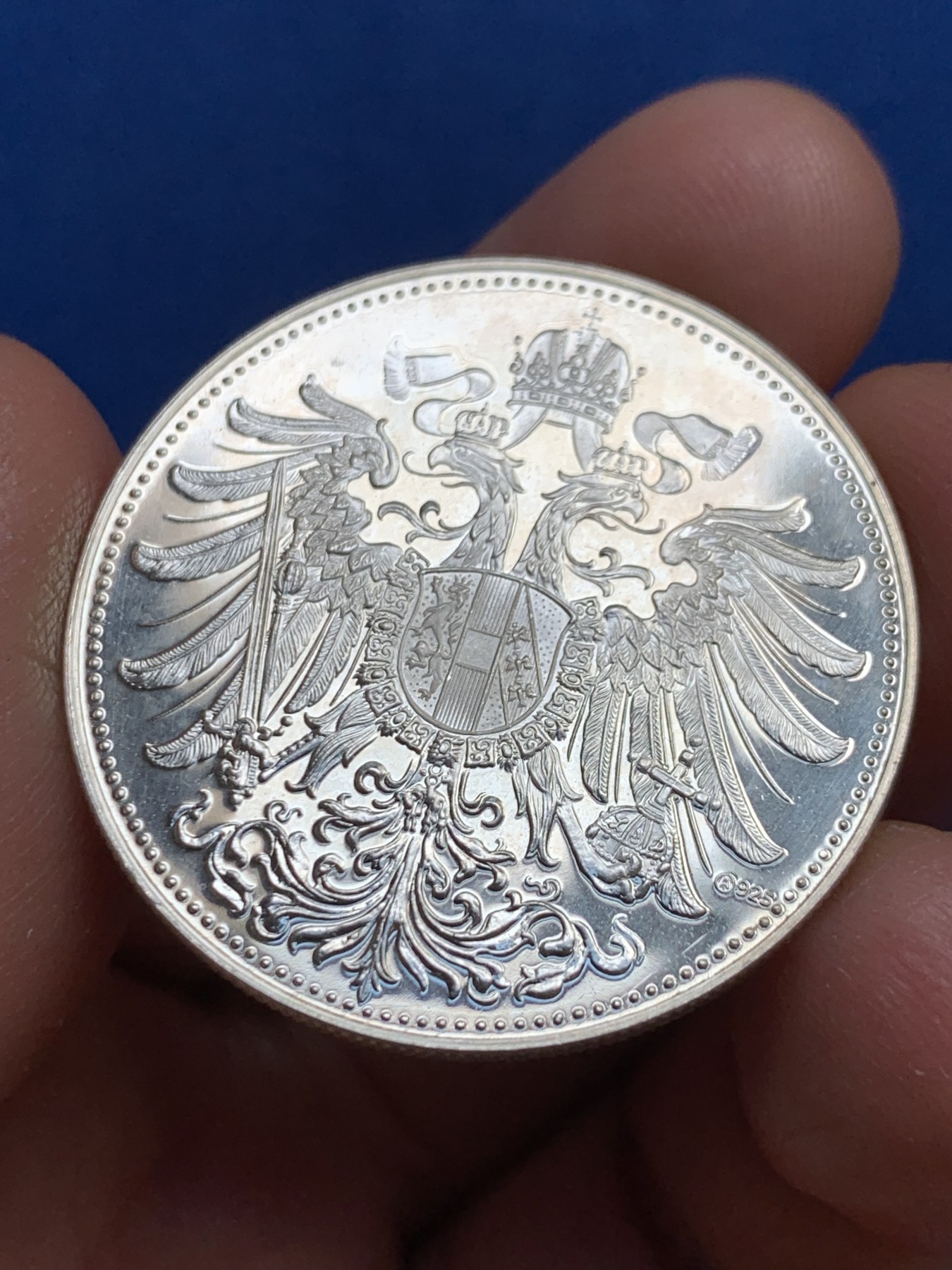 《竞宝斋》第240场-周日，周一 年终尾场 (全场包邮) 奥地利 茜茜公主纪念银章 15.3克 34.1mm